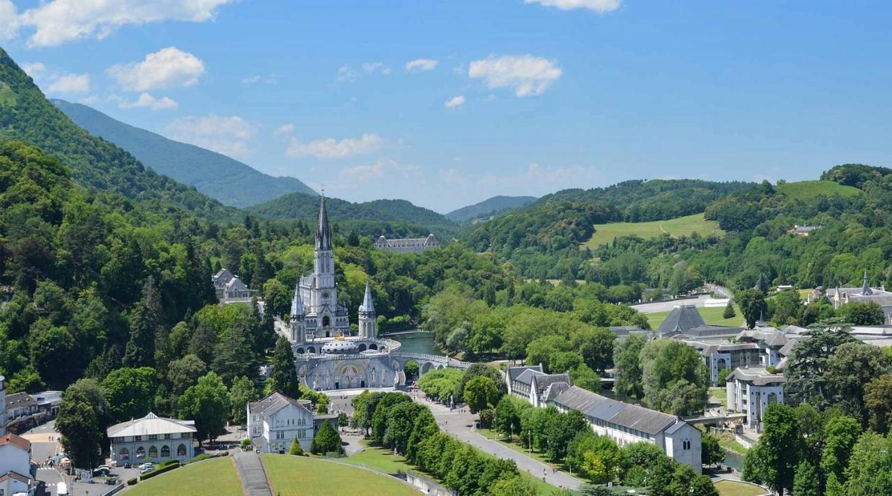 Appart Lourdes 100 M Gare - 4 Places Avec Balcon 10Mn Sanctuaire Bagian luar foto